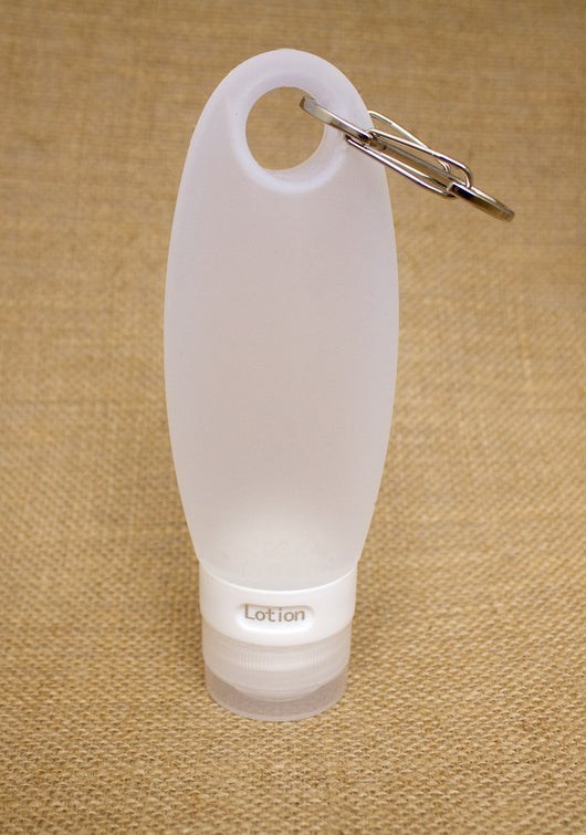 Silicone bottle with carabiner